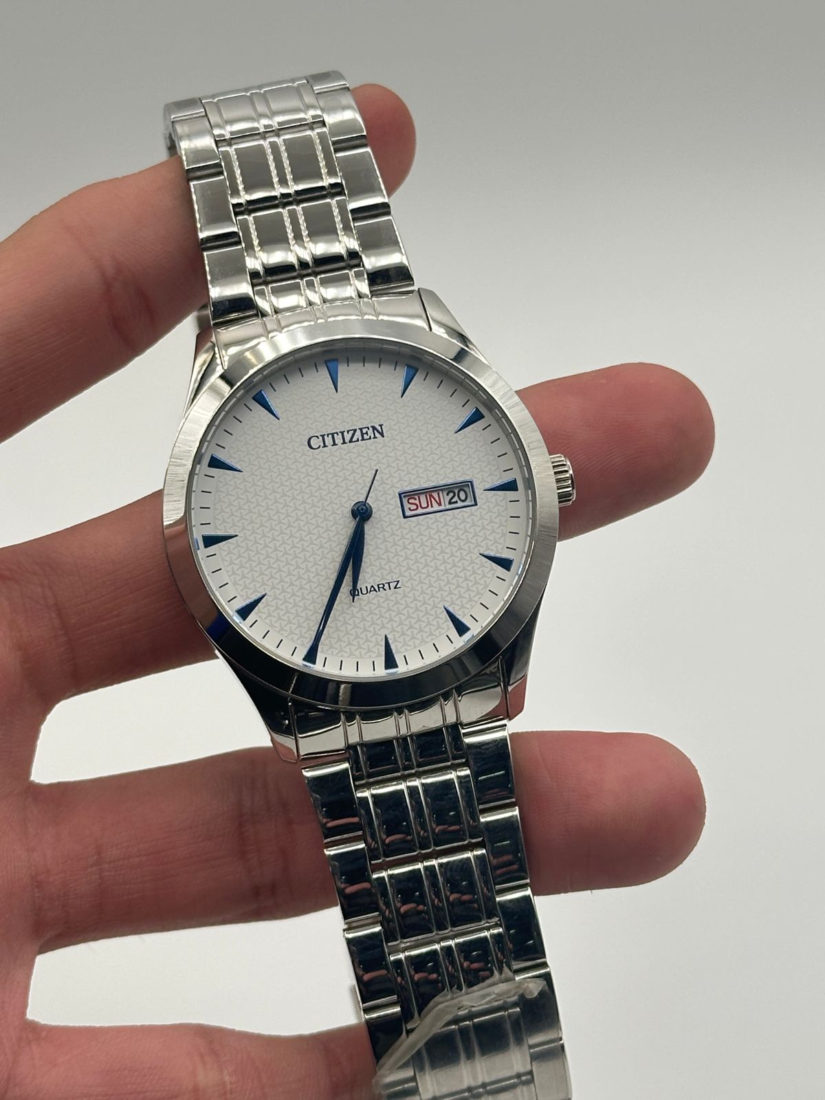 Citizen Classic Stealth WristVault