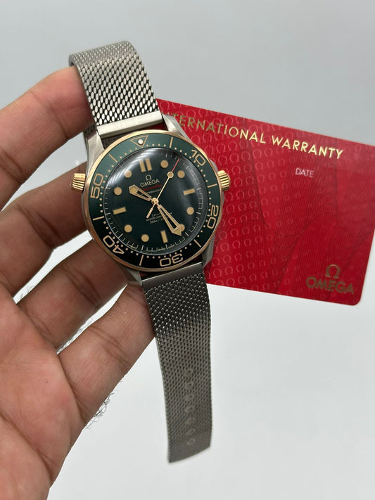 Omega Seamaster "James Bond Edition" WristVault