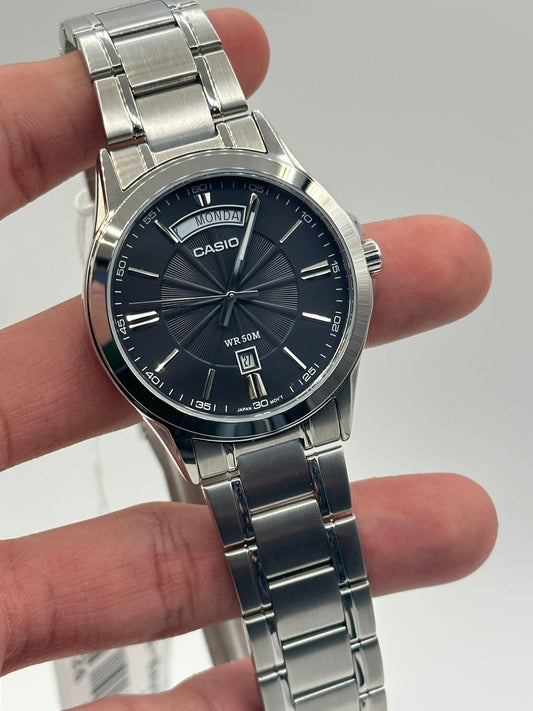 Casio Enticer MTP-1381D-8AVDF WristVault