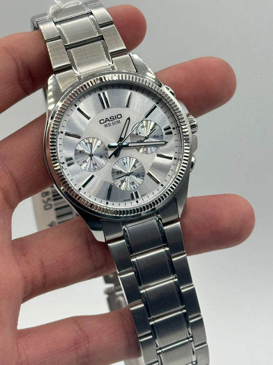 Casio MtP-1375D-3AVDF WristVault